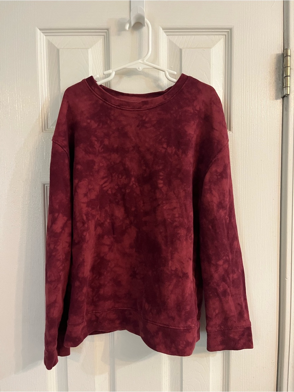 Cat & Jack Maroon Tie-Dye Crewneck Sweatshirt Kids Medium (8) Boy Girl Unisex